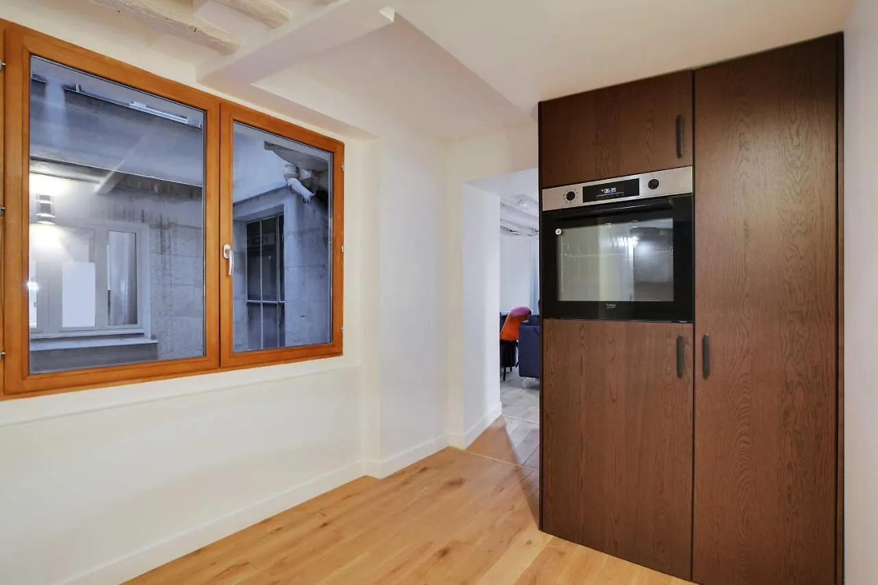 Joyful Apartment - 2Br-6P - Louvre-Rivoli Paris 0*,  France
